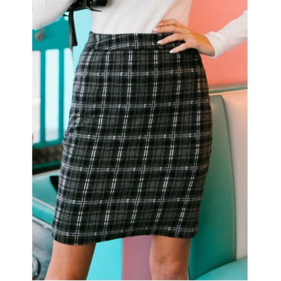 SHEIN Dresses & Skirts - Plaid Bodycon Skirt